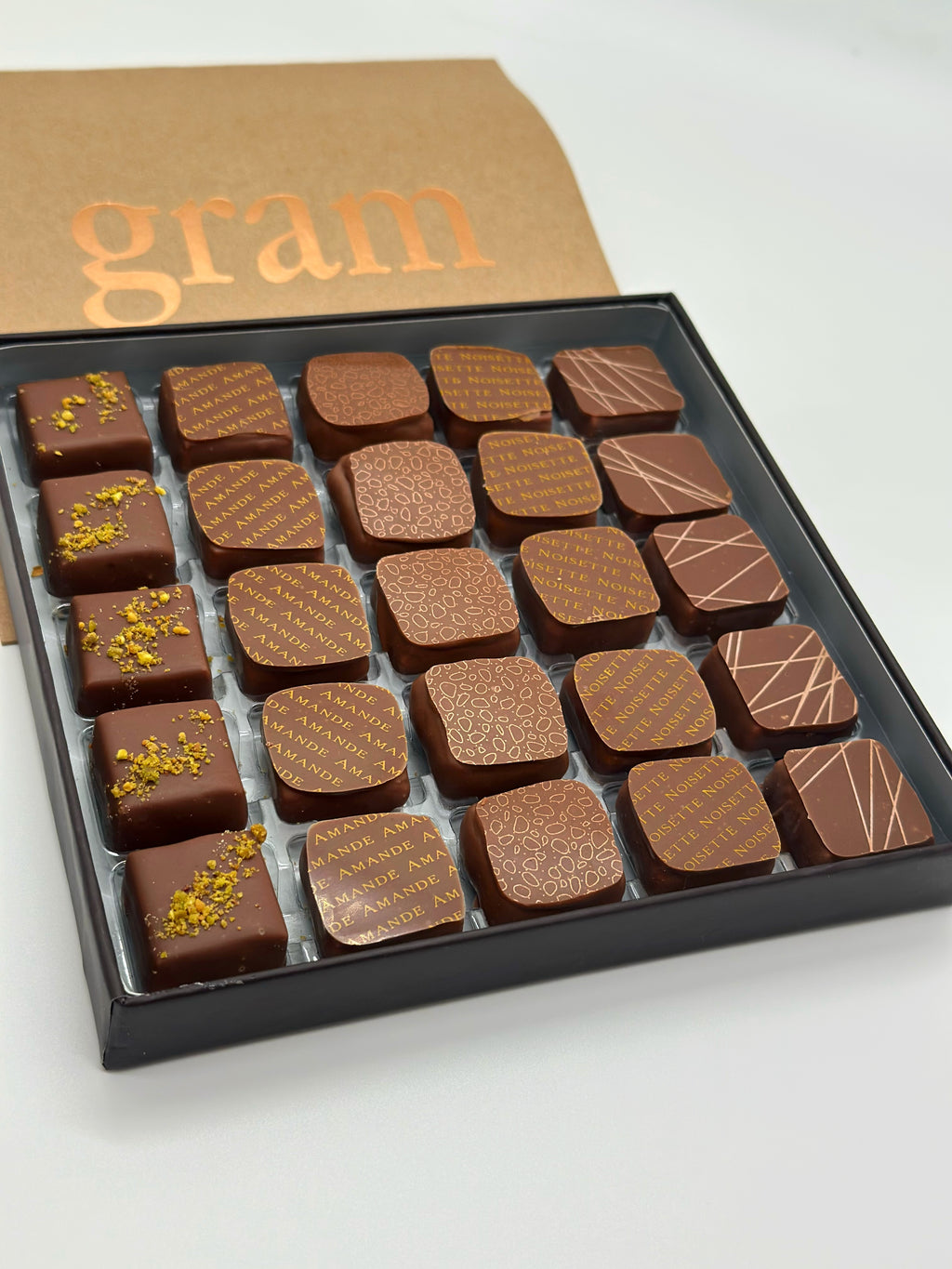 Boîte 250g praliné lait assorti
